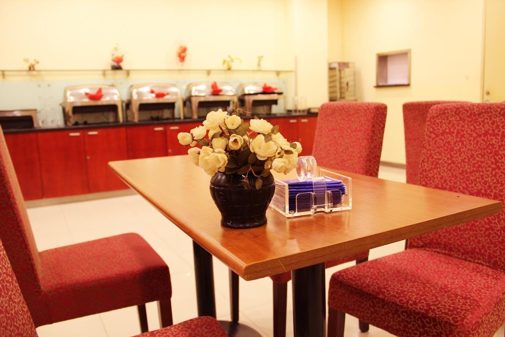 Hanting Hotel Shanghai Jiaotong University Jiangchuan Road Second Branch Exterior photo